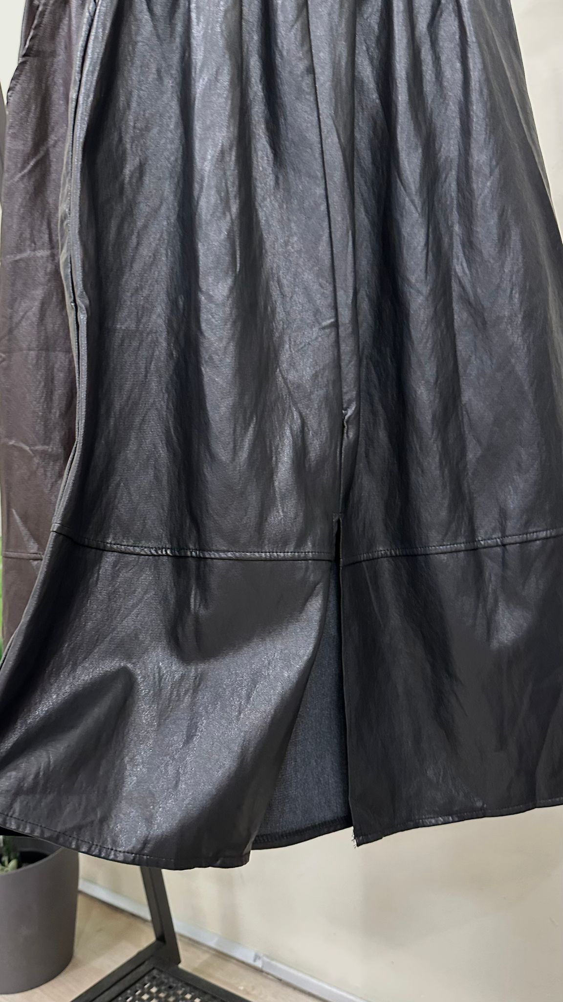 (D2395)Leather Skirt