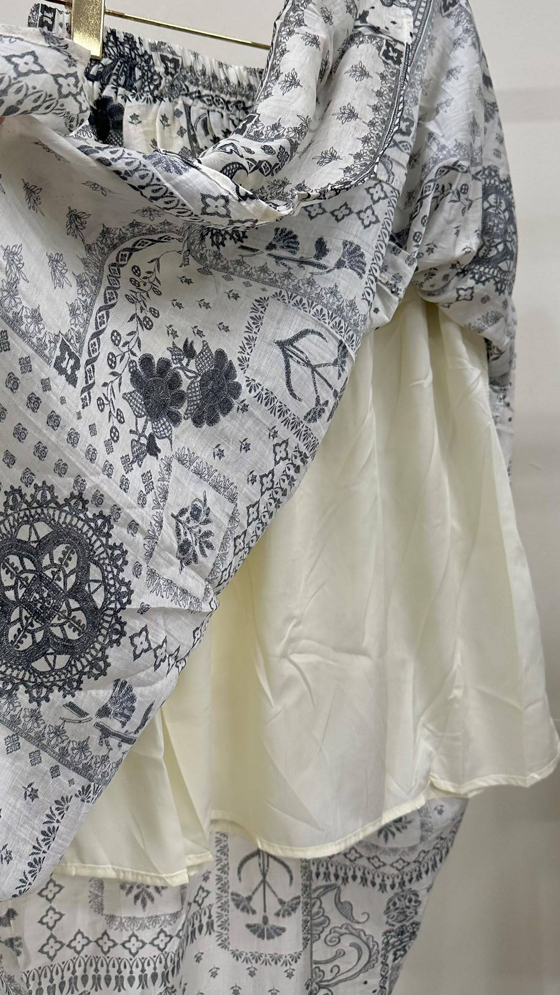 (D2457)Pattern Skirt