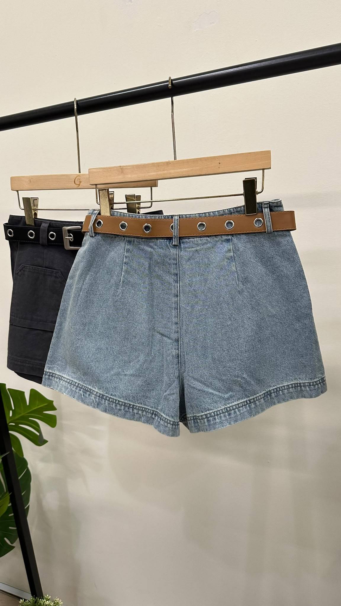 (D2489)Denim Shorts