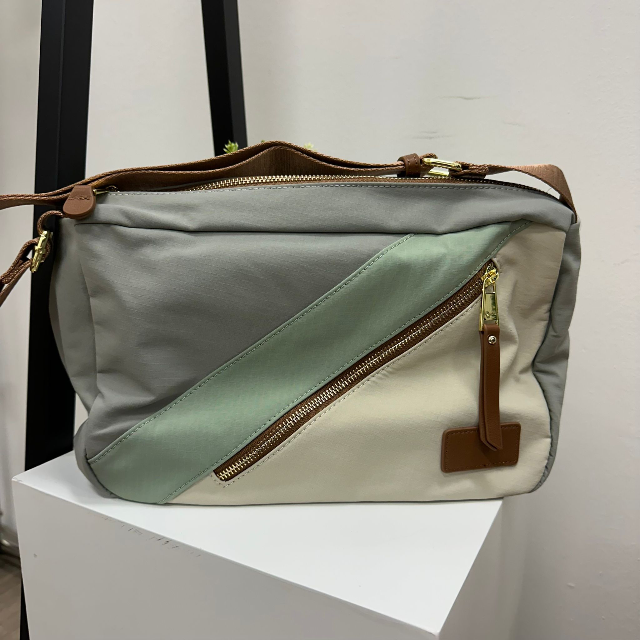 (D257)Bag