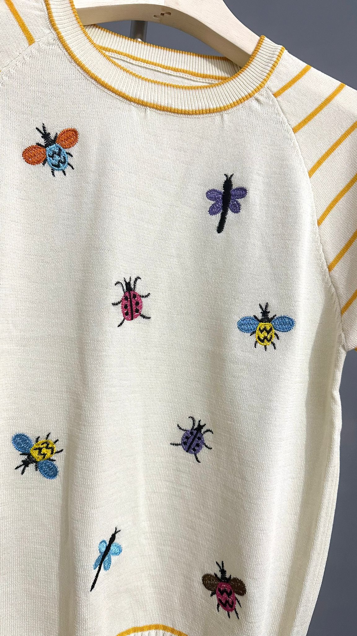 *STAR BUY* (D2667)Top