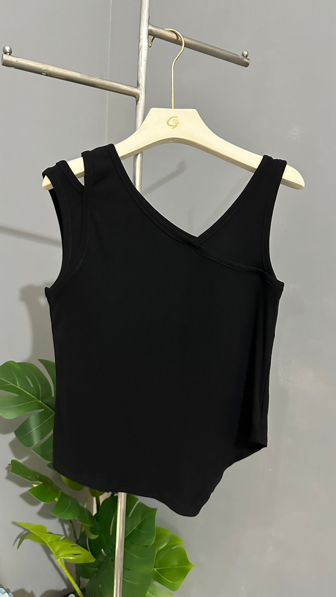 *STAR BUY* (D2915)Tank Top