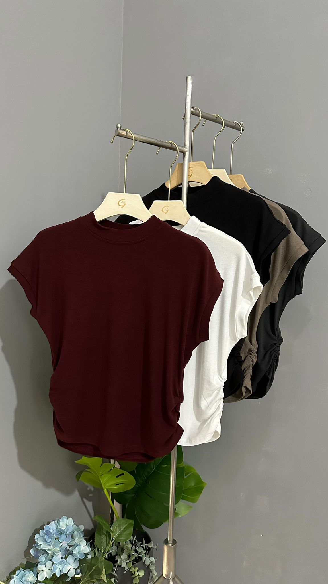*STAR BUY* (D2920)Top