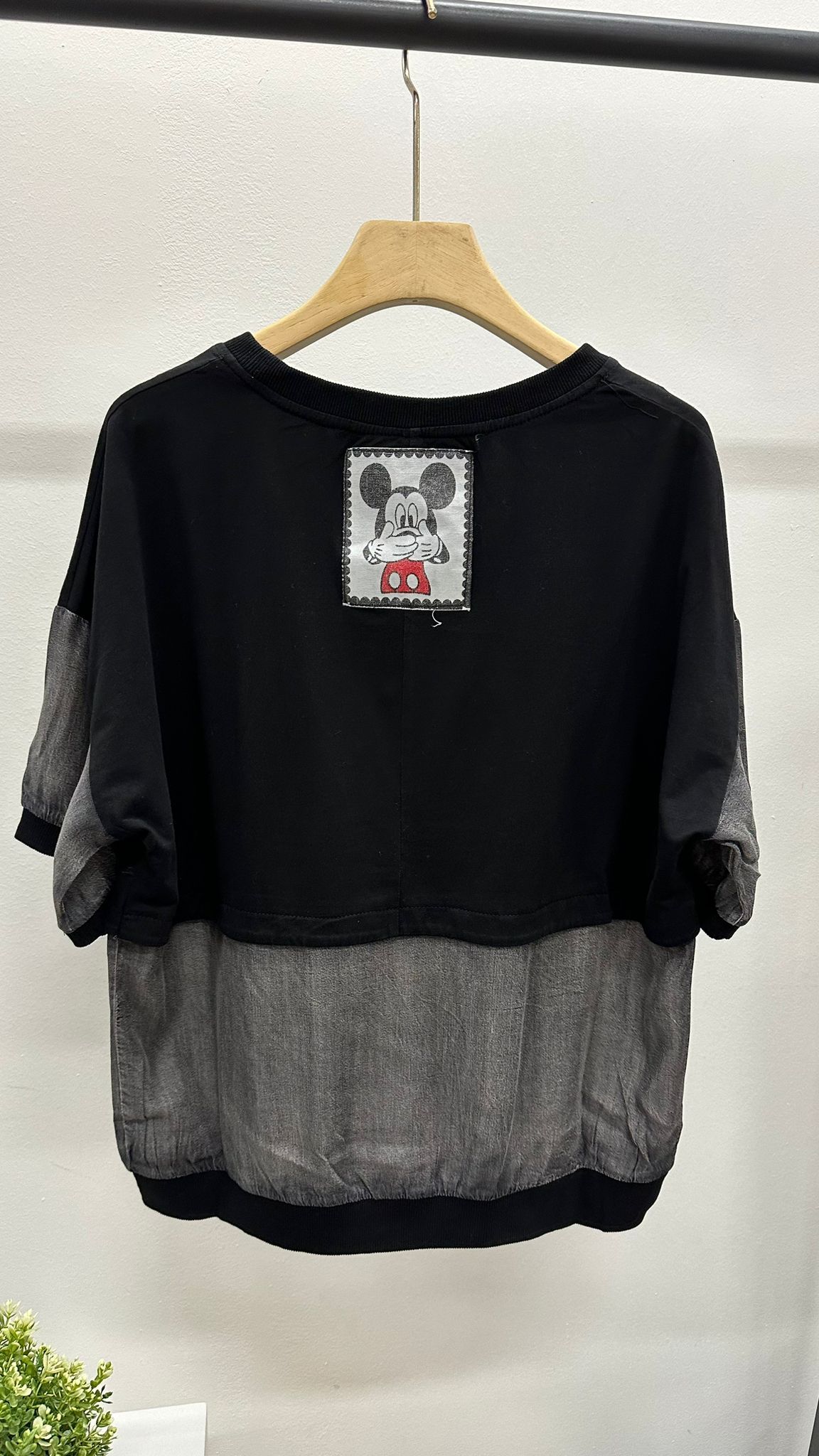 (D3037)Top