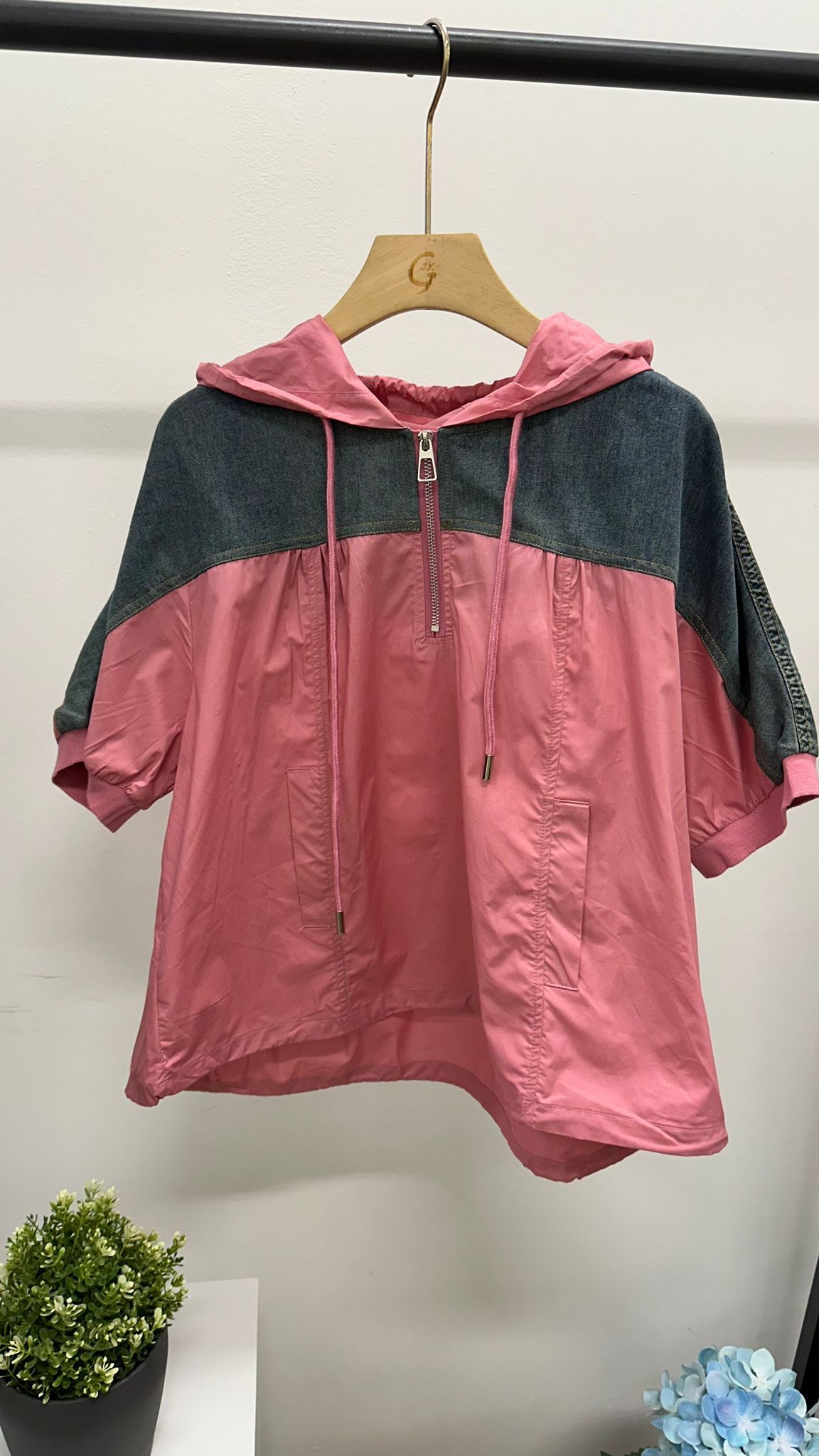 (D3052)Top