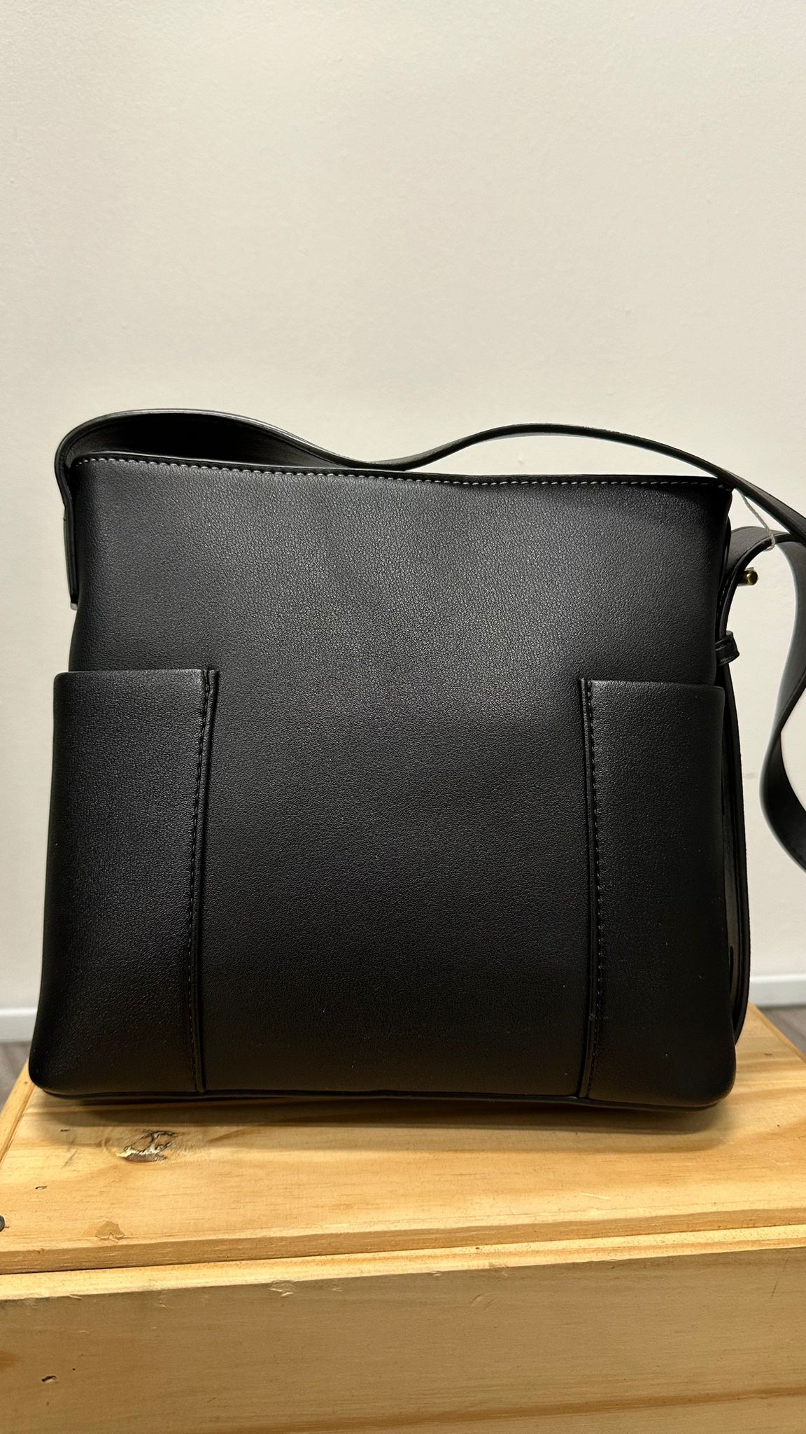 (D307)Leather Bag