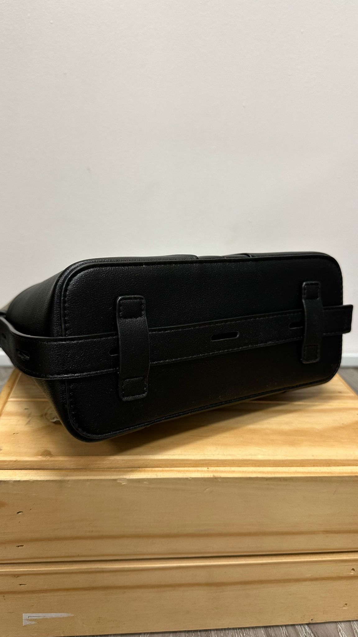 (D307)Leather Bag