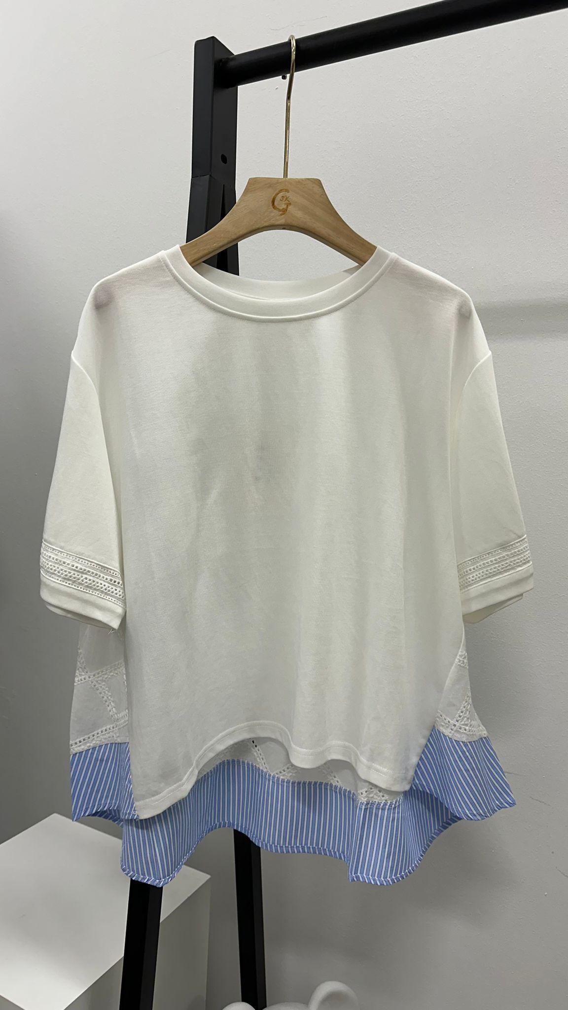 (D3209)Top