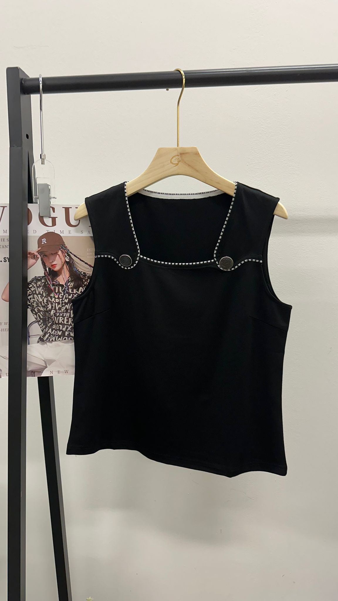 (D3473)Sleeveless Top