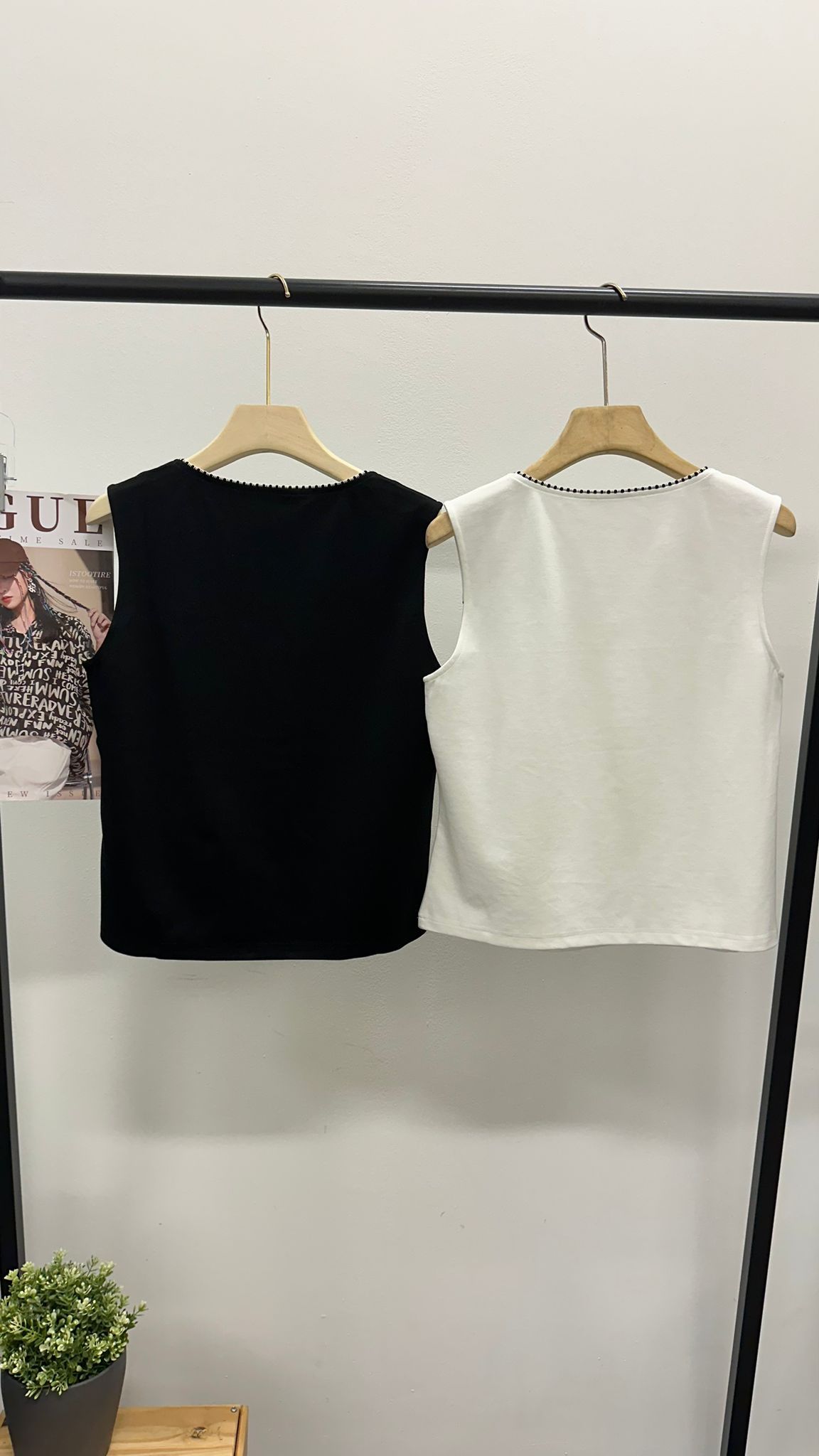 (D3473)Sleeveless Top