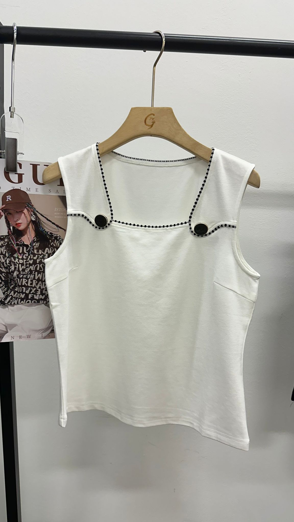(D3473)Sleeveless Top