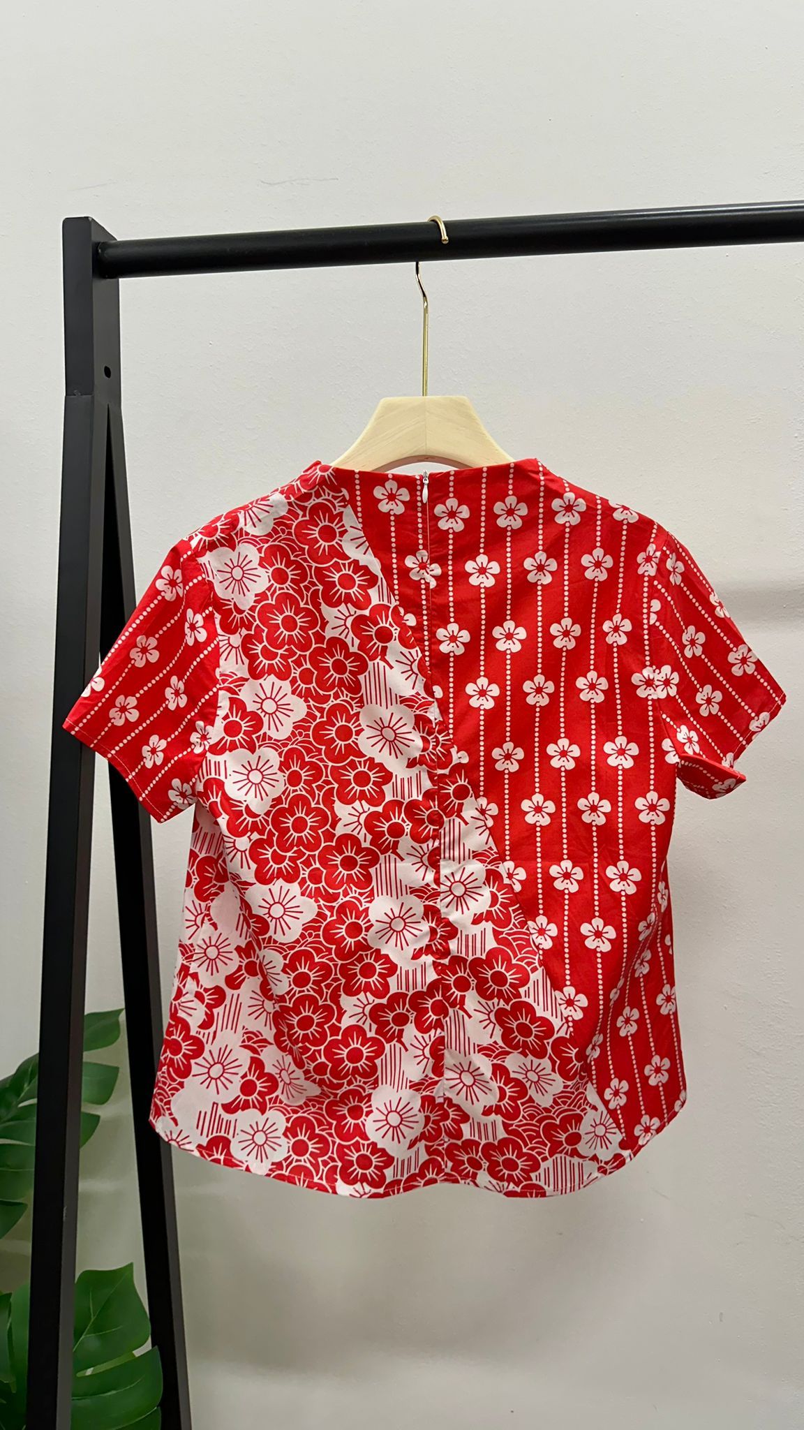 (D3563)Top