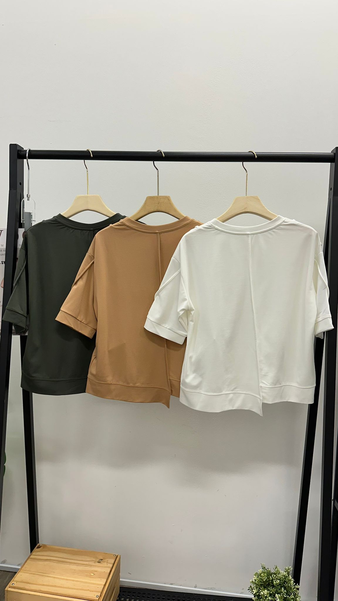 (D3573)Top