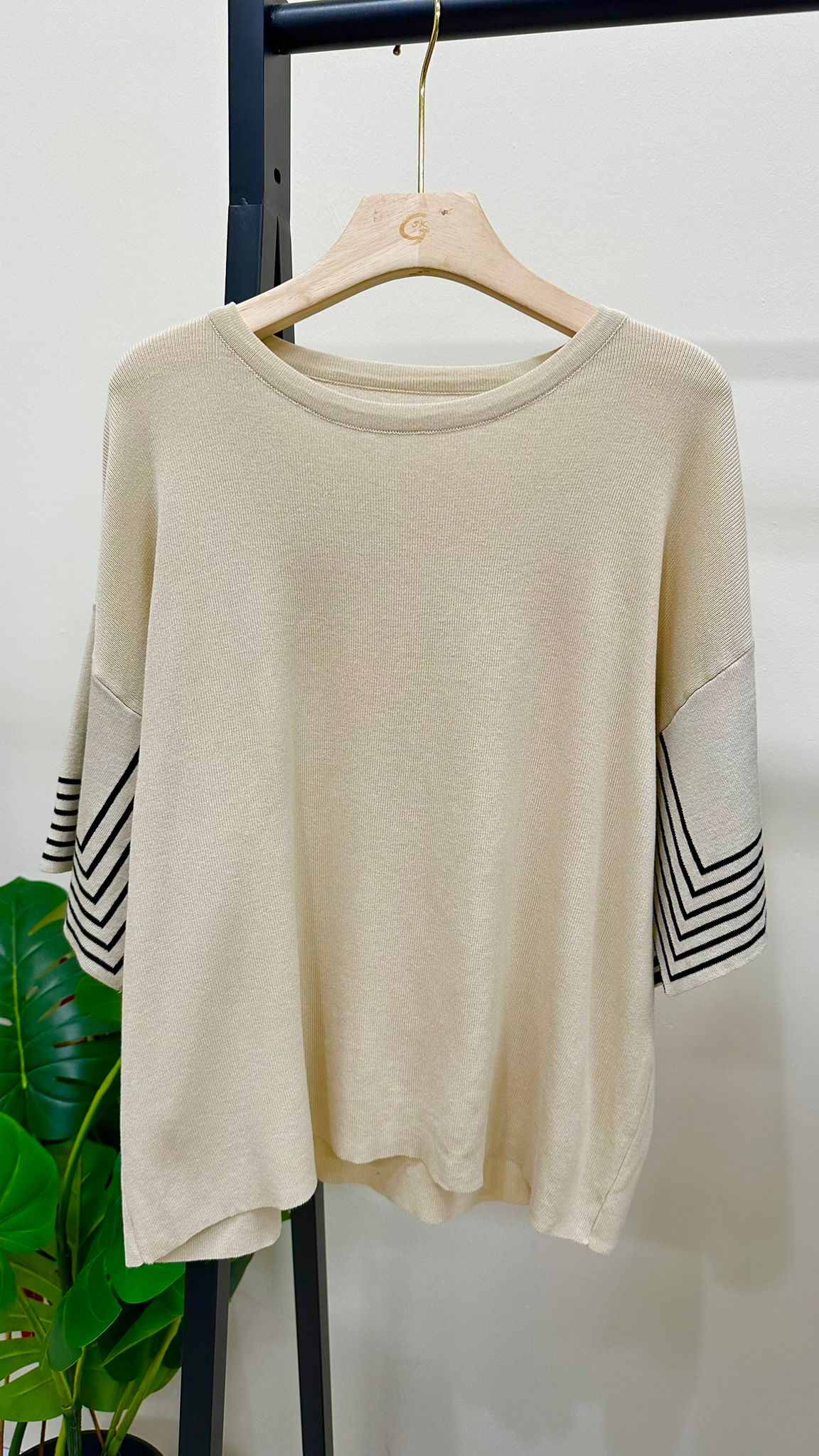 (D3811)Top
