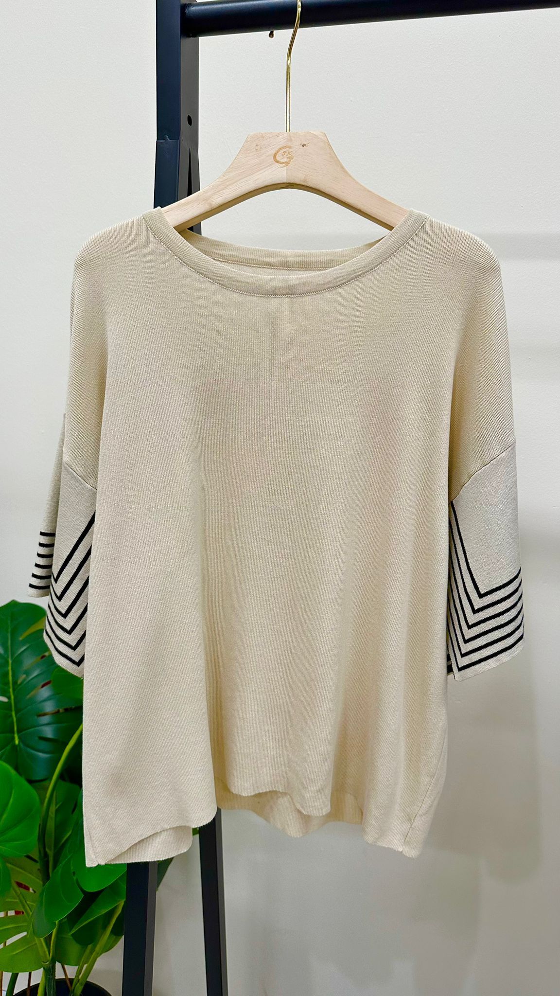 (D3811)Top