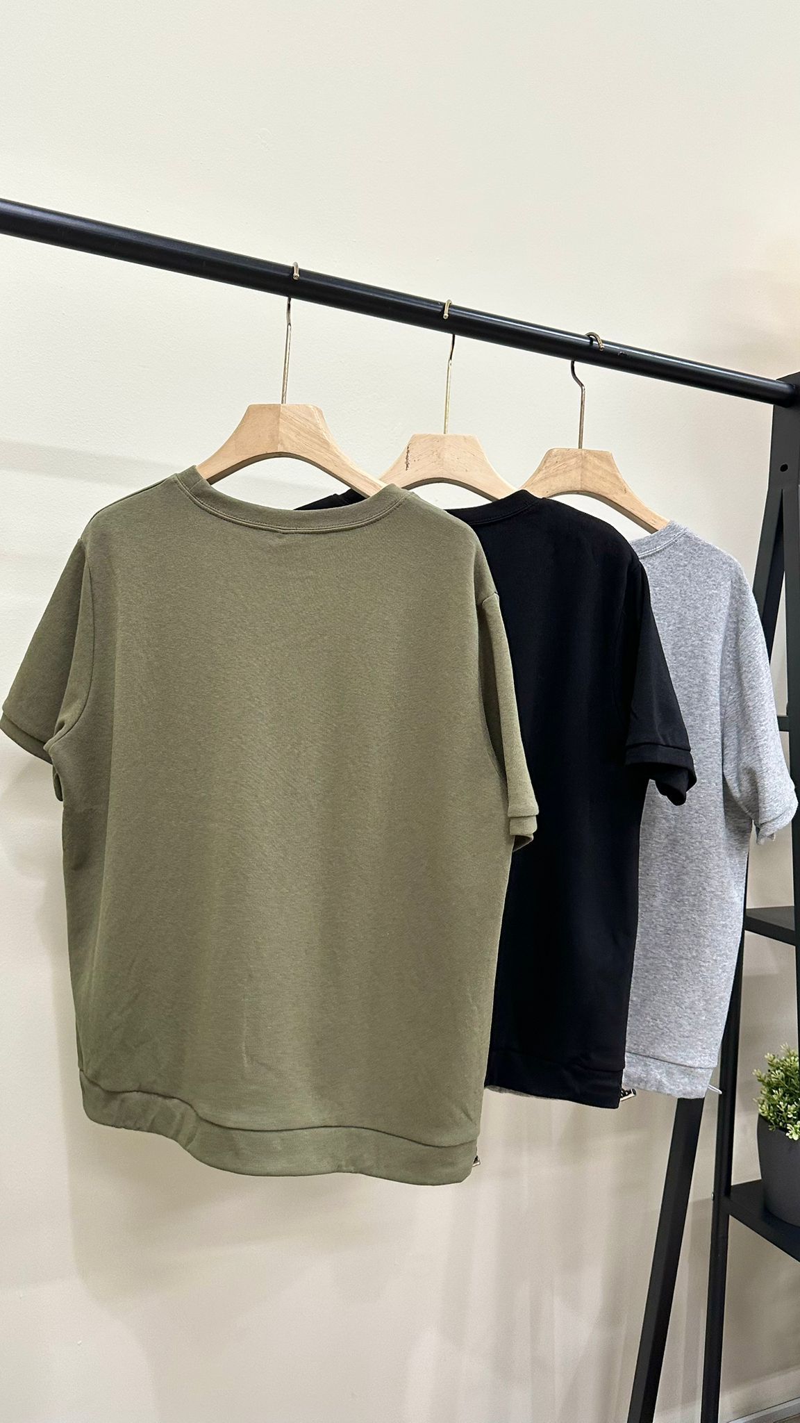 (D3851)Top