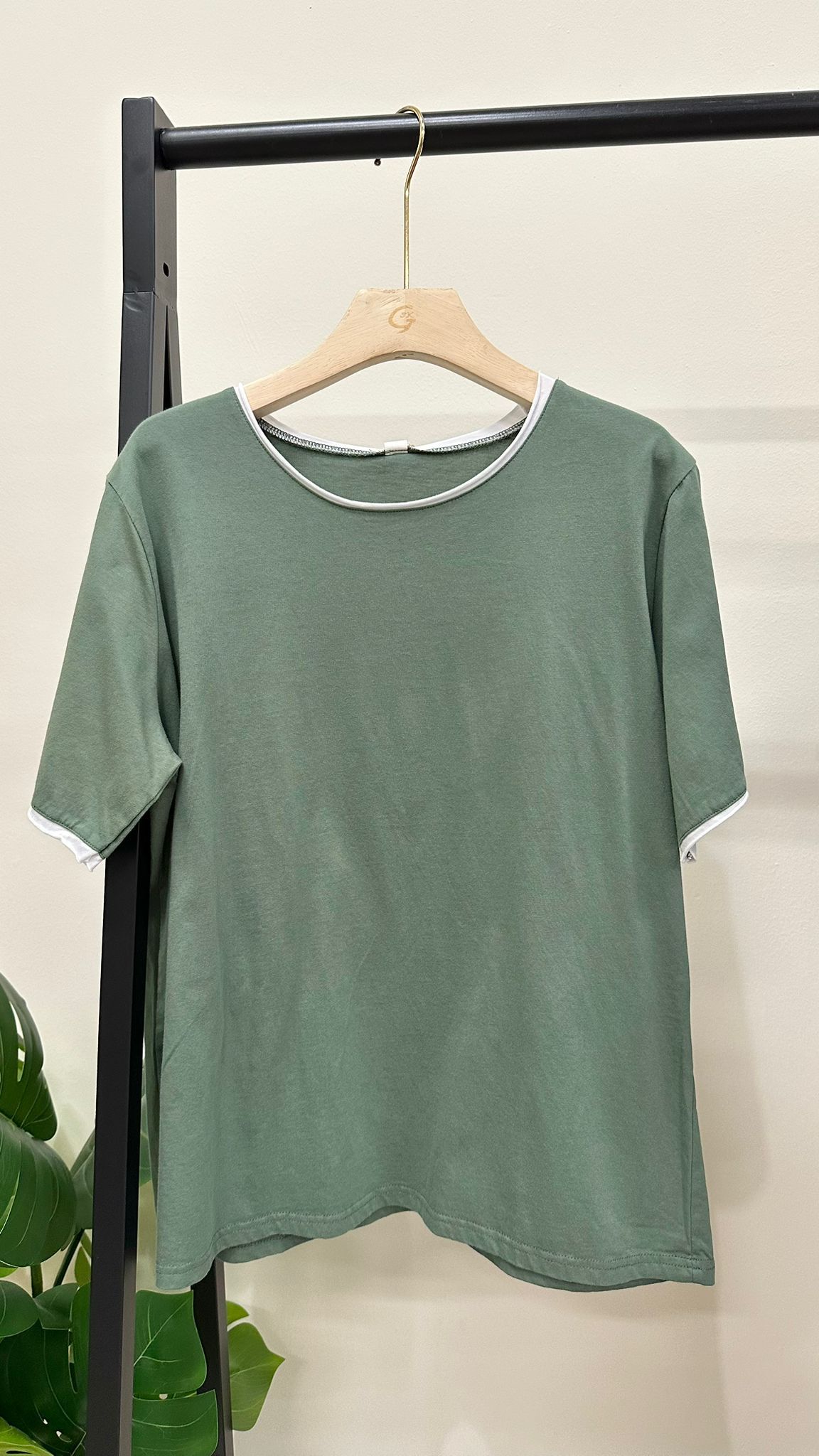 (D3853)Top