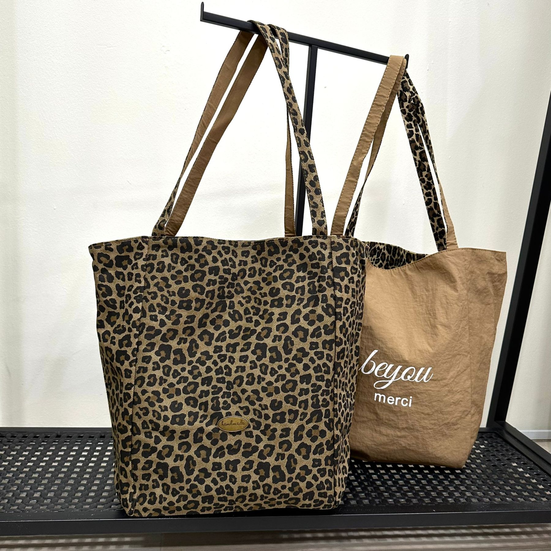 (D388)Two Sided Shoulder Bag