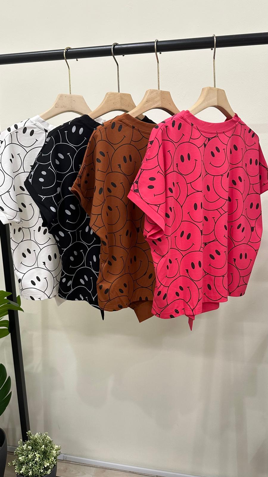 (D3884)Smiley Top