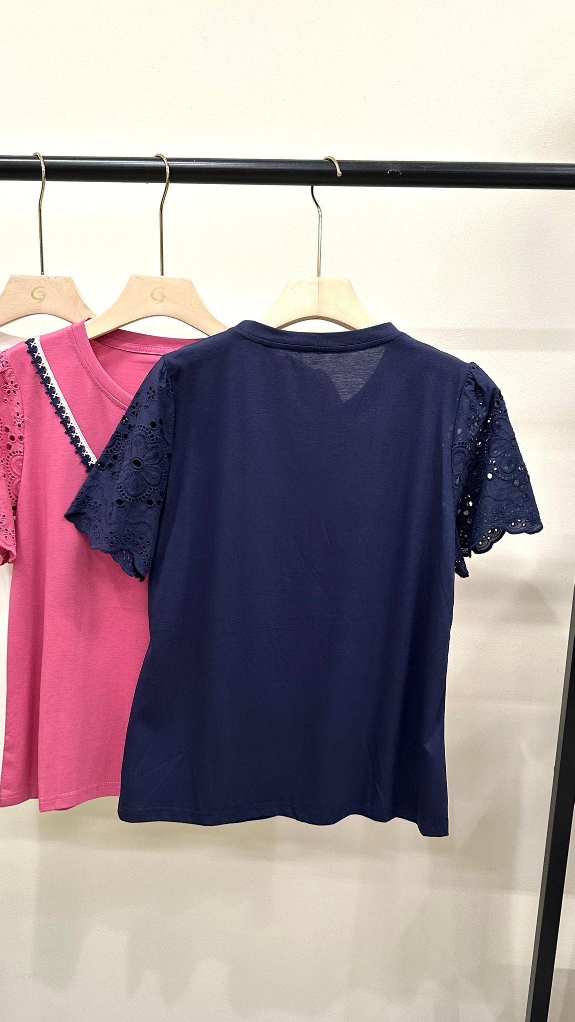 (D4042)Top