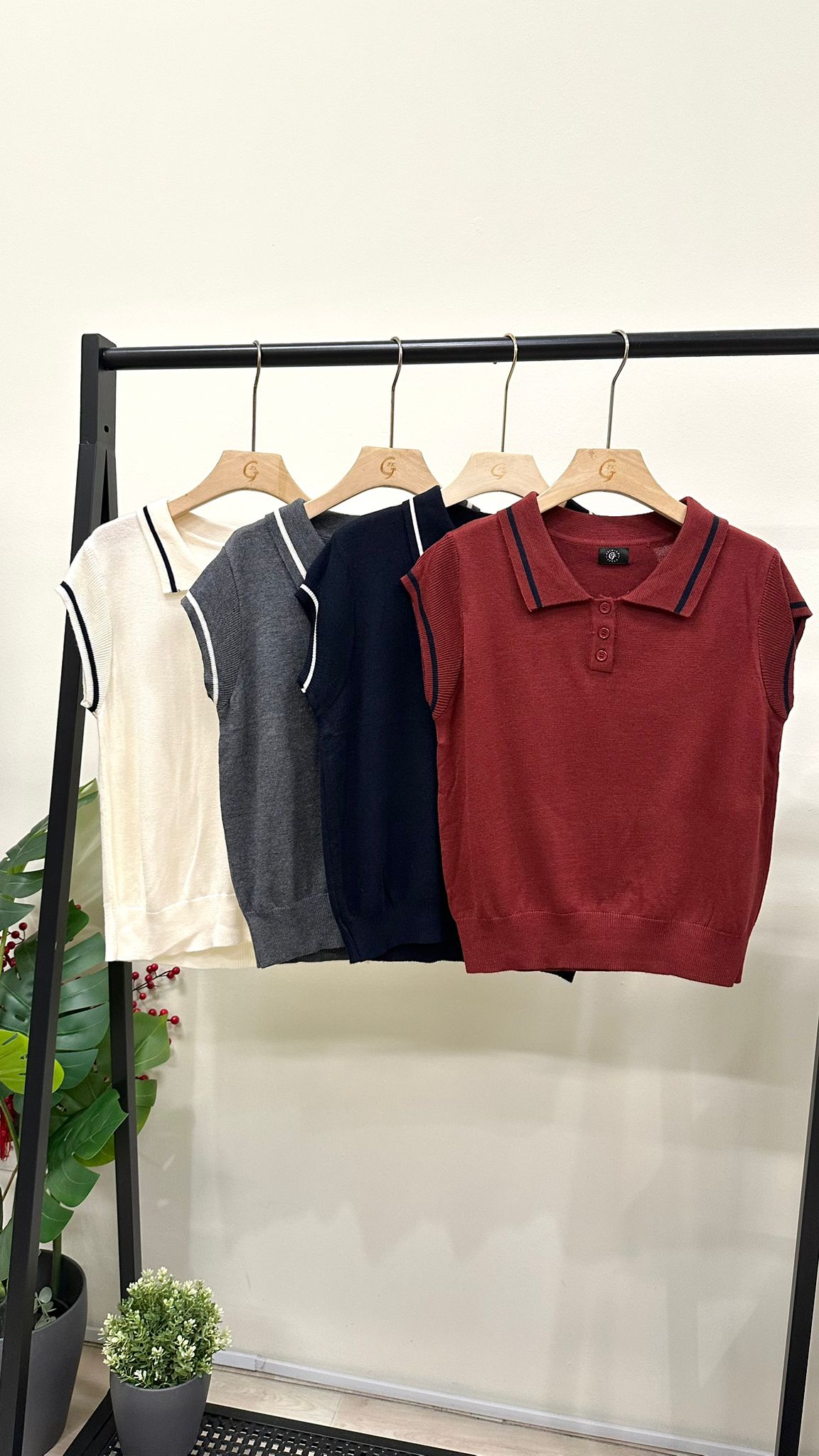 (D4086)GSK F.S Knitted Top