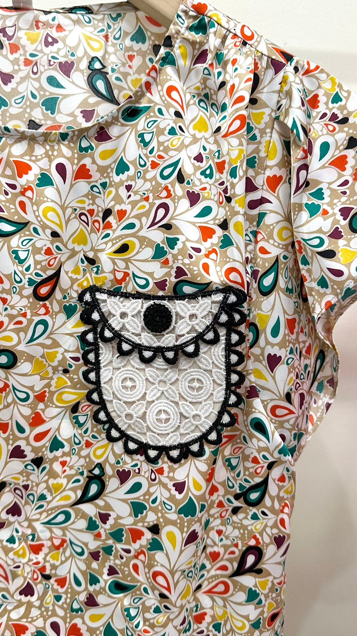 *OFFER* (D4234)Colourful Petal Top