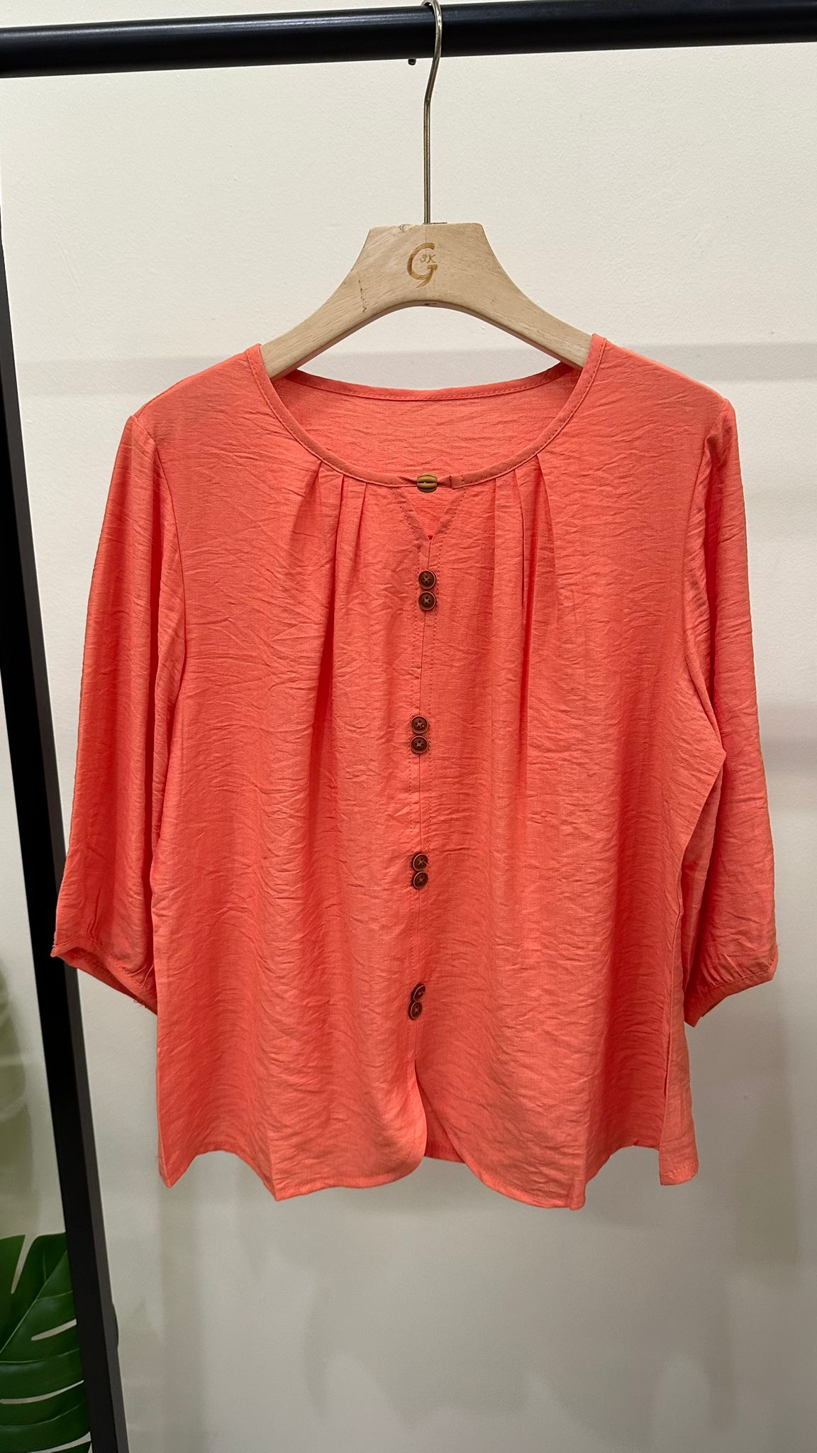 (D4384)Top