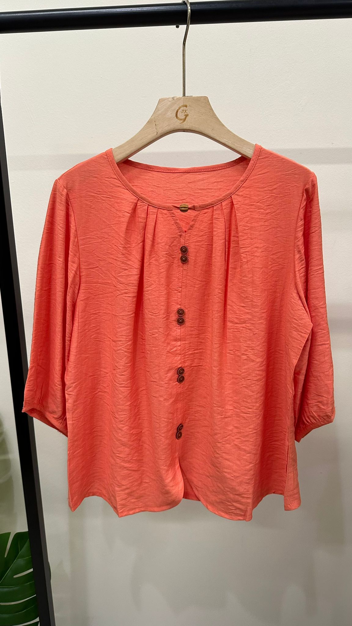 (D4384)Top