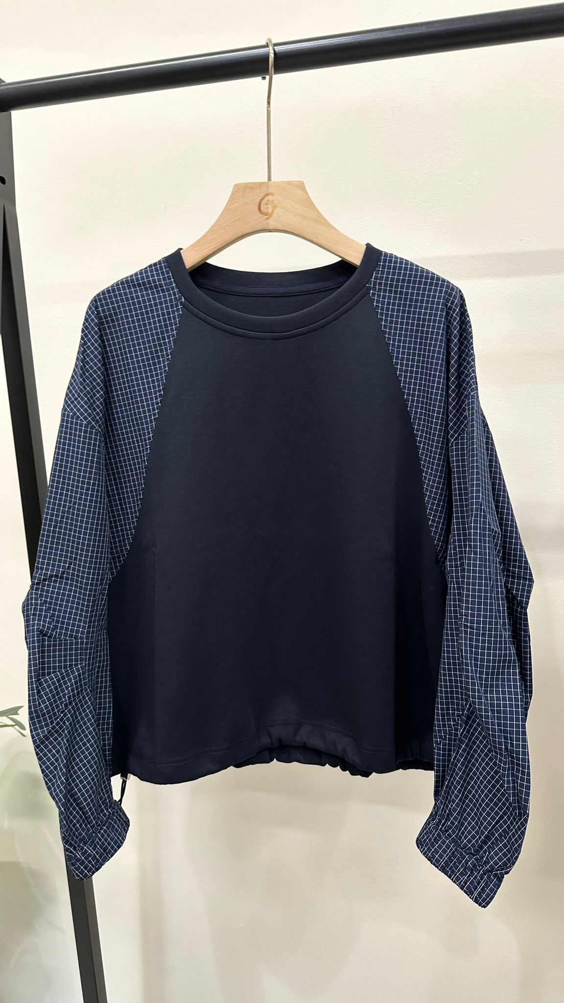 (D4504)Top