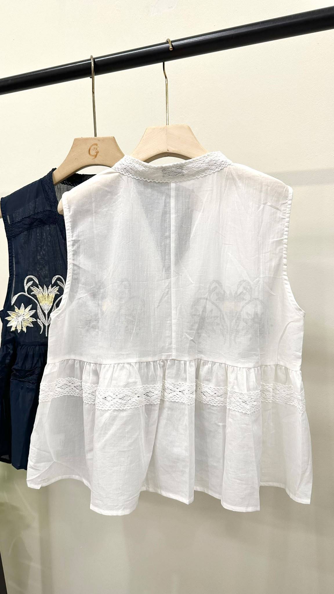 (D4553)GSK F.S Top