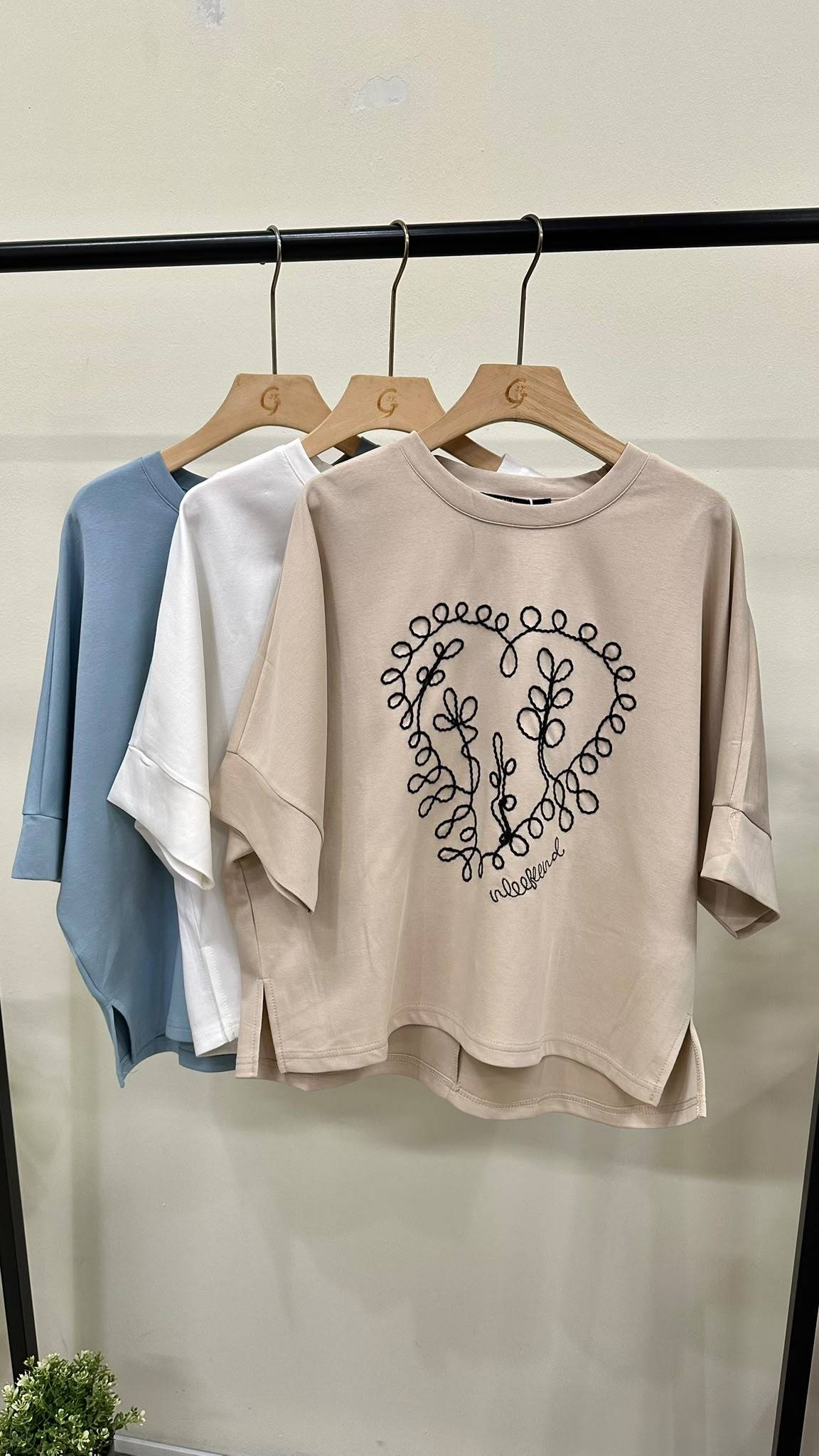 (D4570)Top