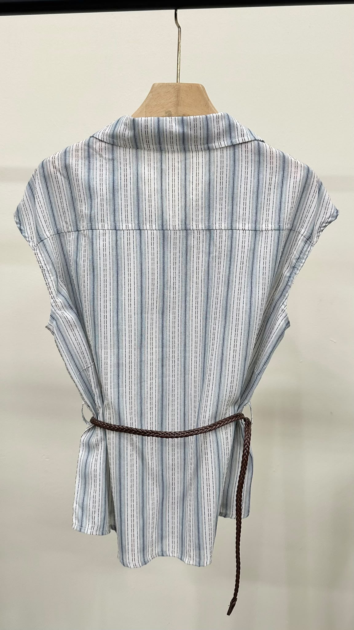 (D4588)Top