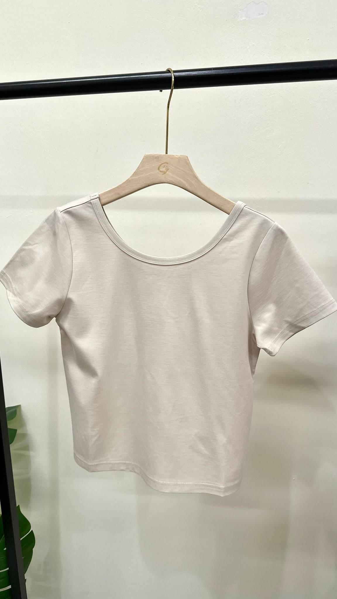 (D4621)Top