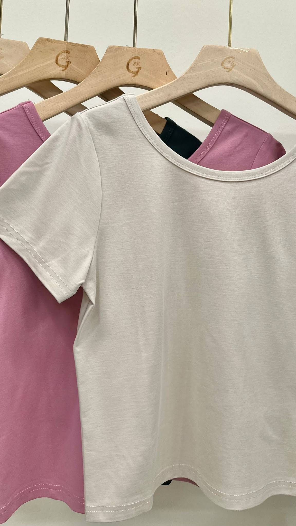 (D4621)Top