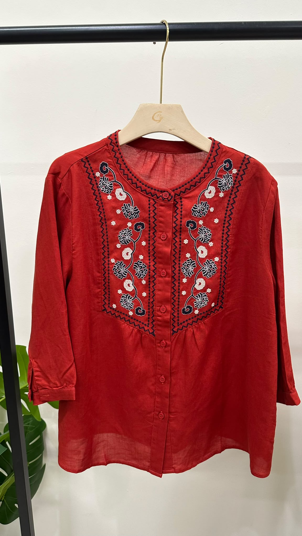 (D4683)Top