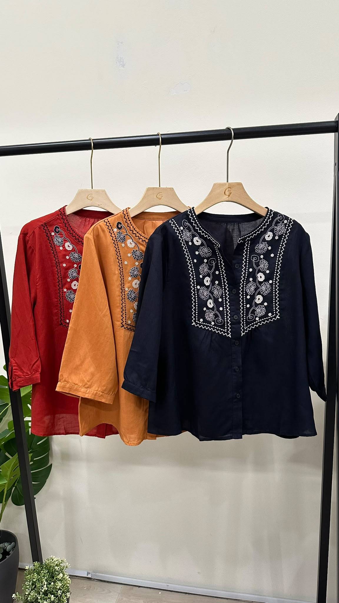 (D4683)Top