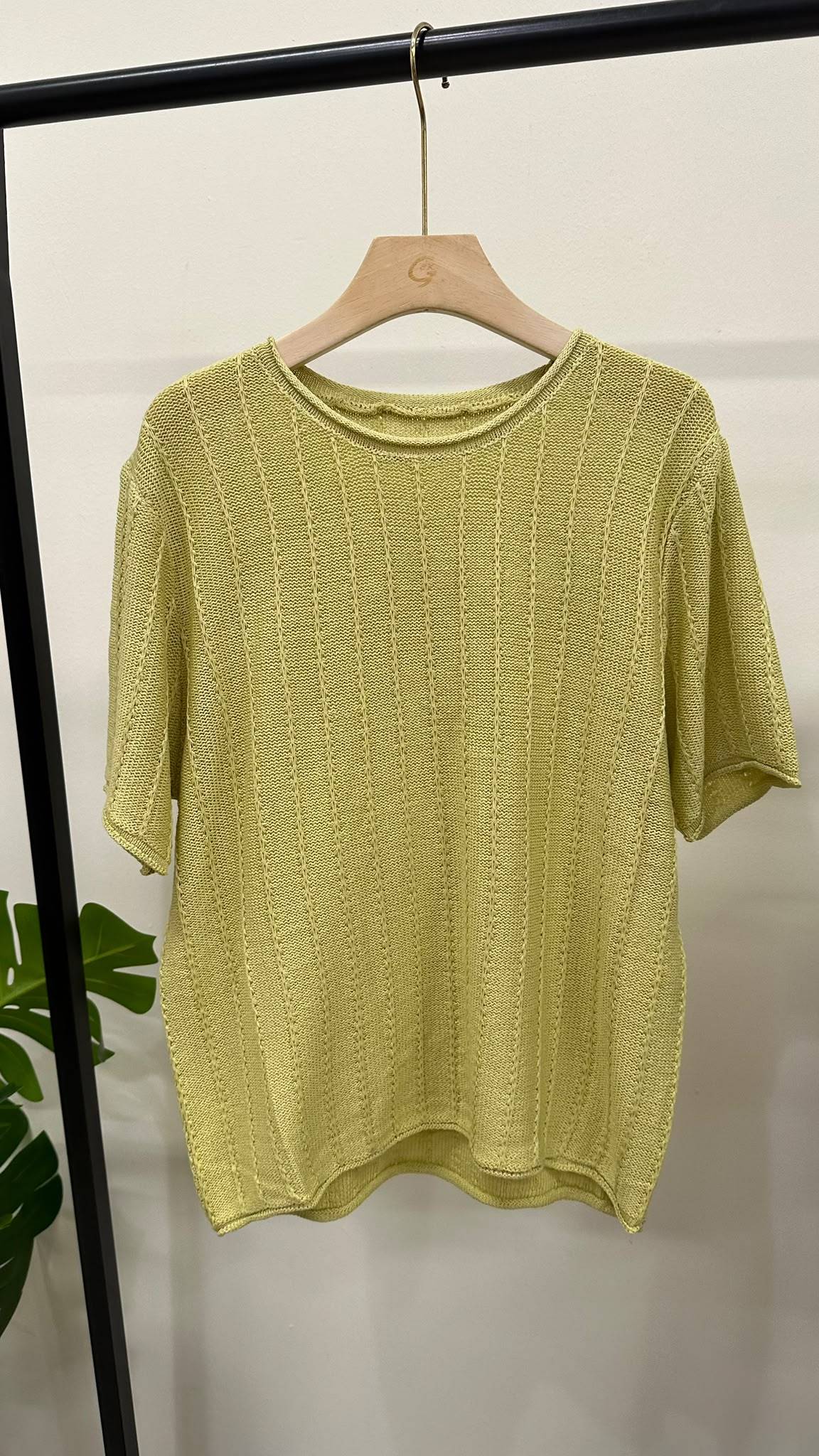 (D4704)Knitted Top