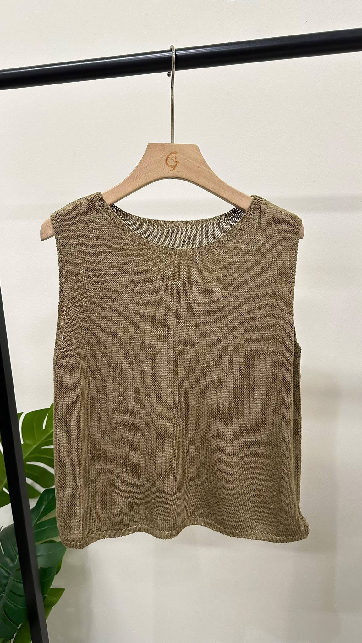 (D4723)Knitted Top