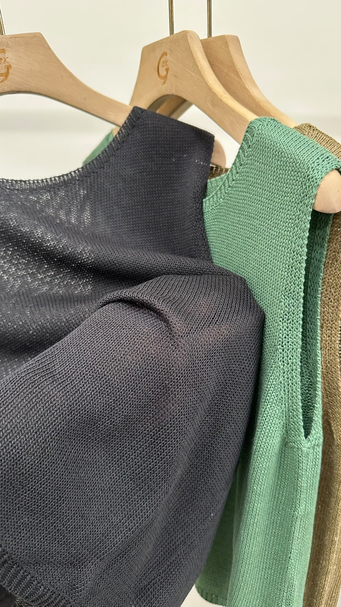 (D4723)Knitted Top