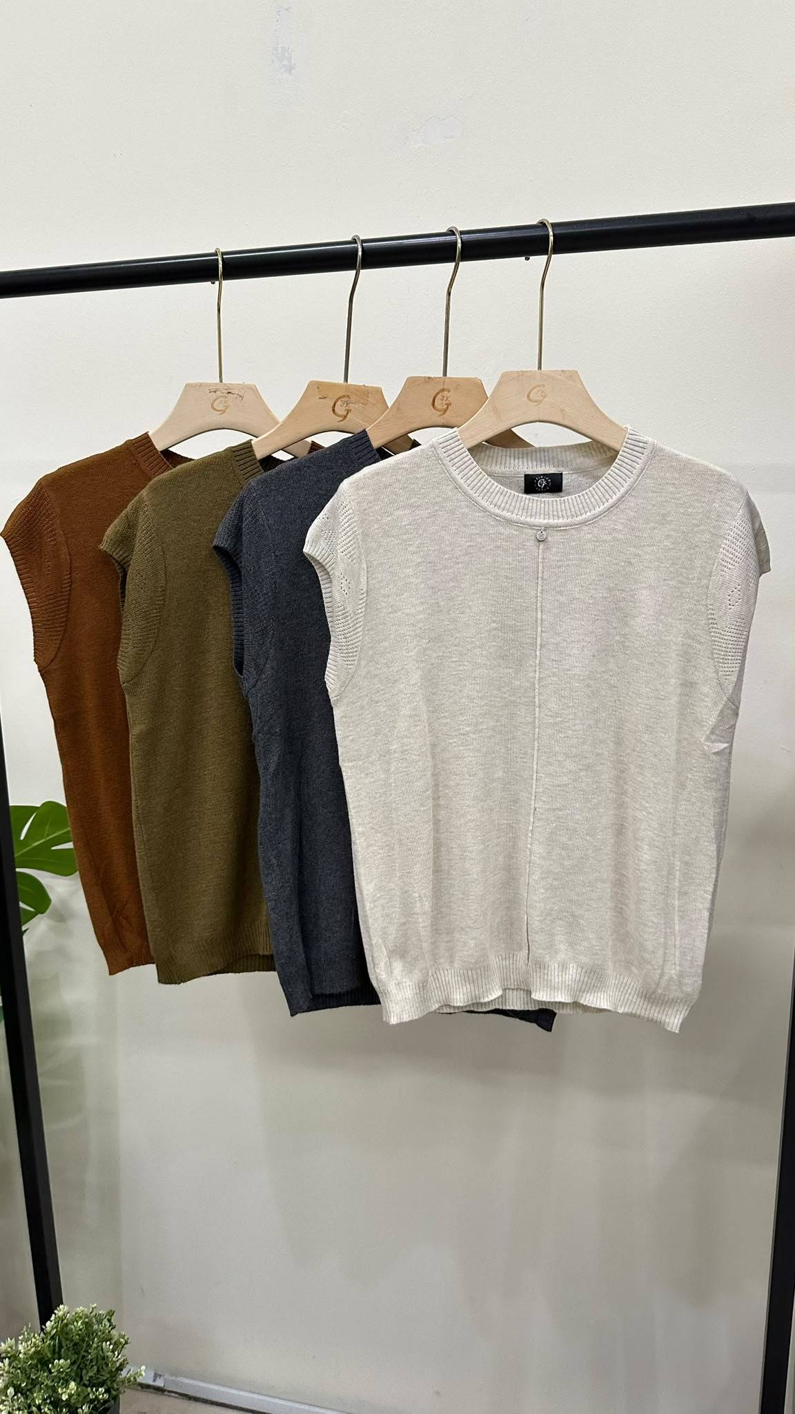(D4738)Knitted Top