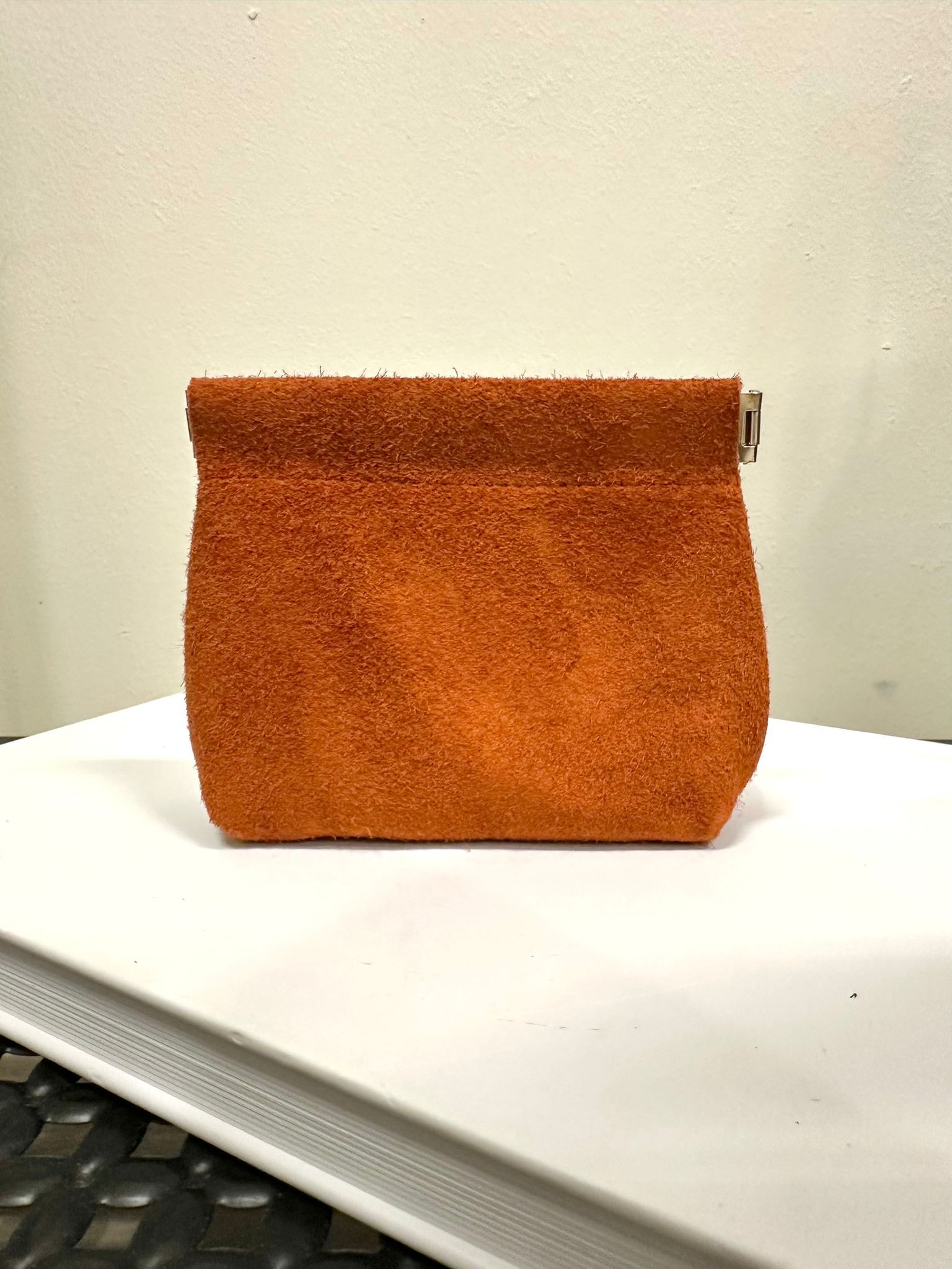 (D5)Velvet Leather Pouch