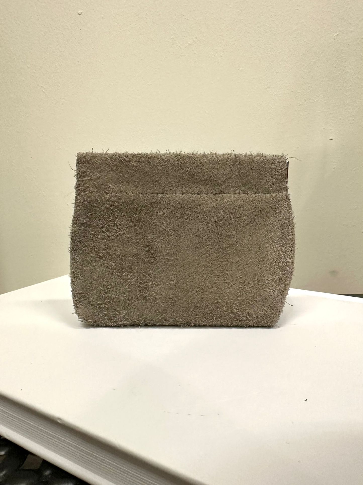 (D5)Velvet Leather Pouch