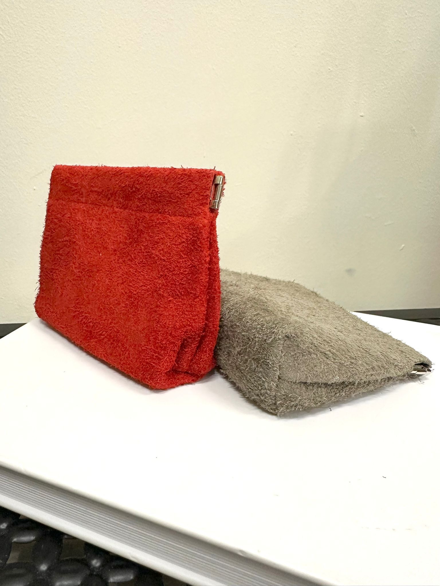 (D5)Velvet Leather Pouch