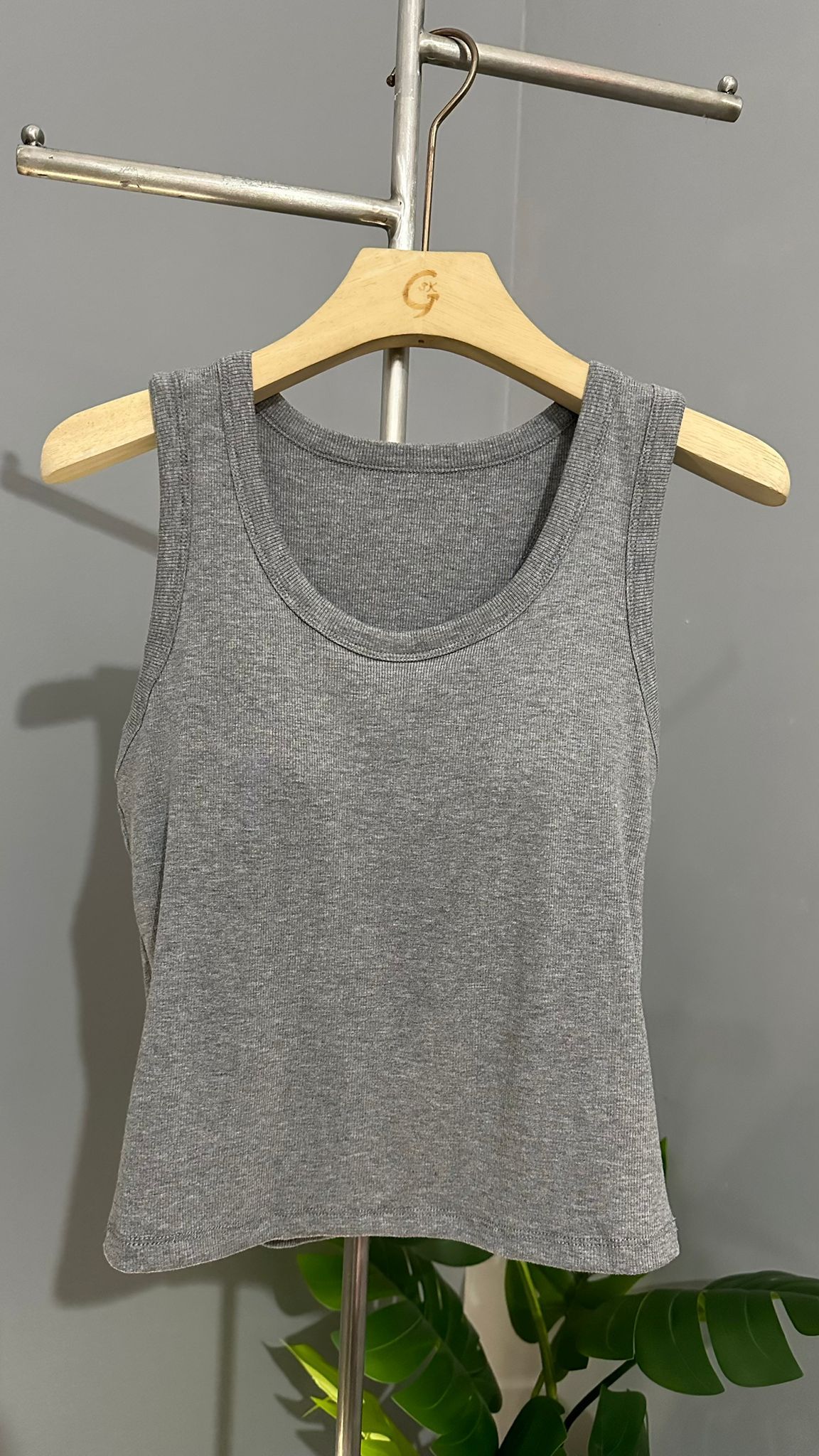 *STAR BUY* (D9)Camisole