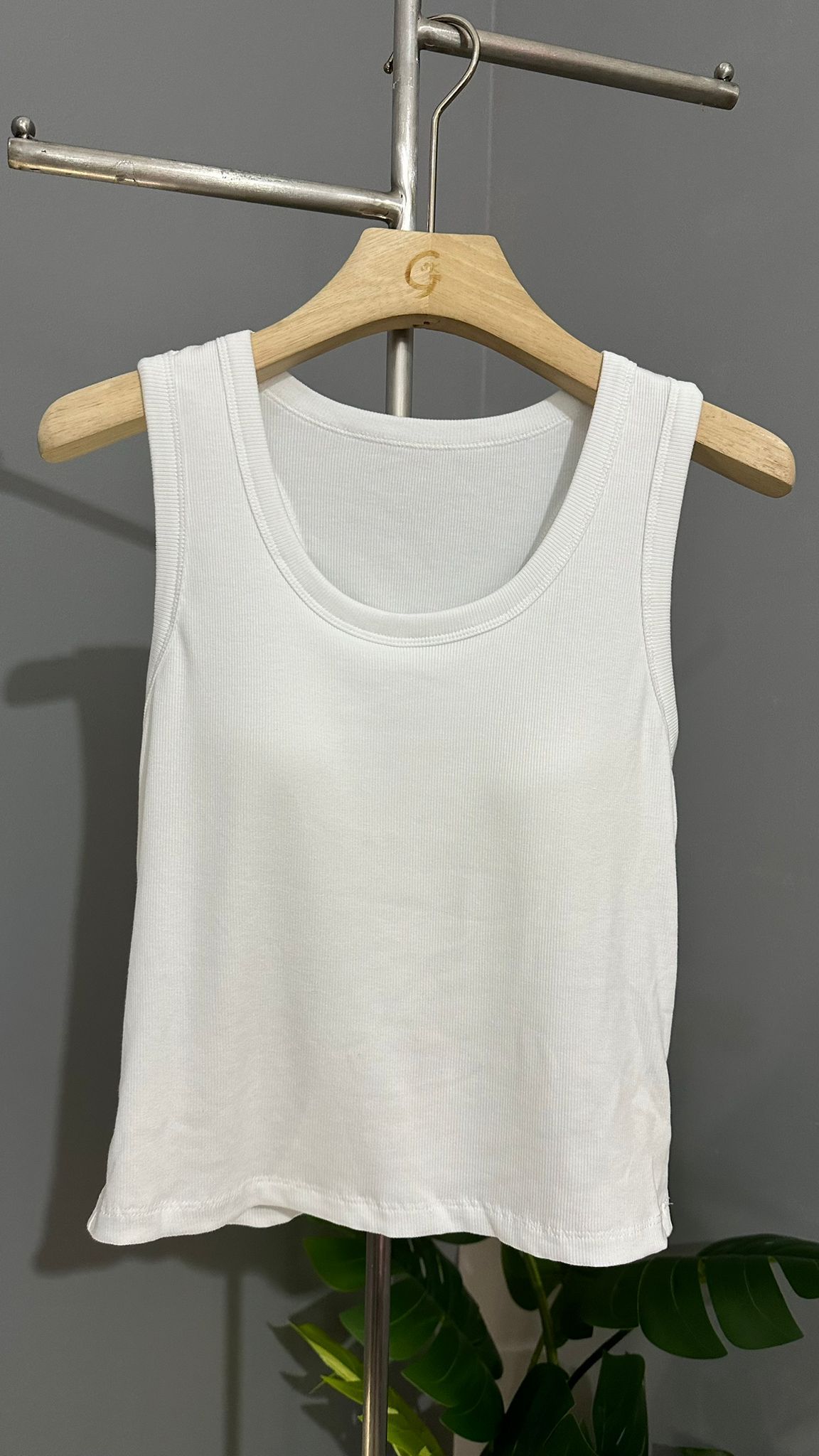 *STAR BUY* (D9)Camisole