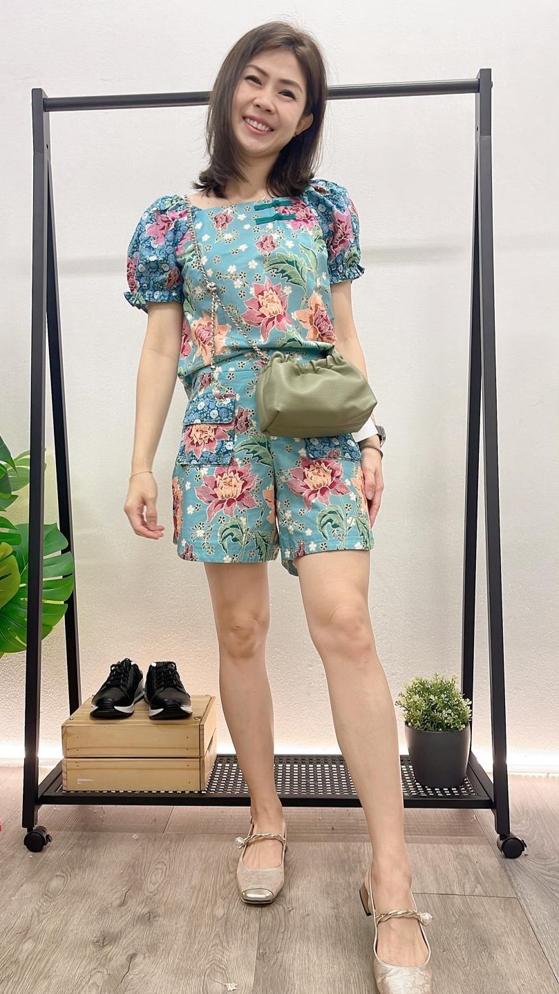 (D1867)Flower Shorts