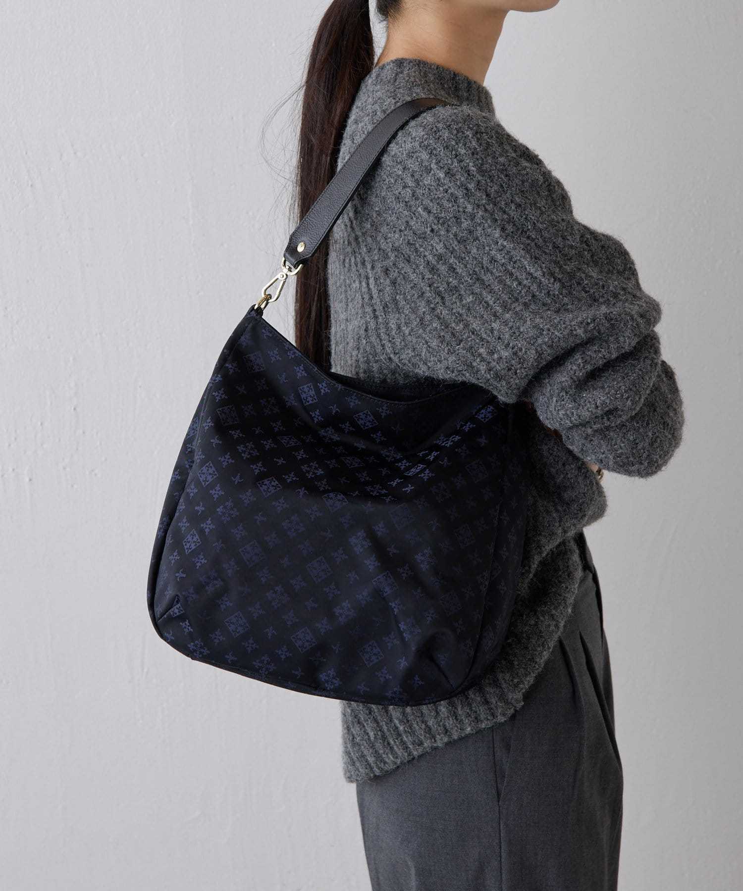 *4-6 WEEKS* (1178)Russet Large Shoulder Bag (Nylon Jacquard)