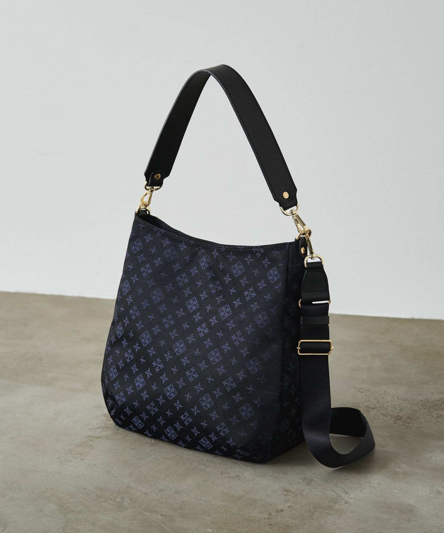 *4-6 WEEKS* (1178)Russet Large Shoulder Bag (Nylon Jacquard)