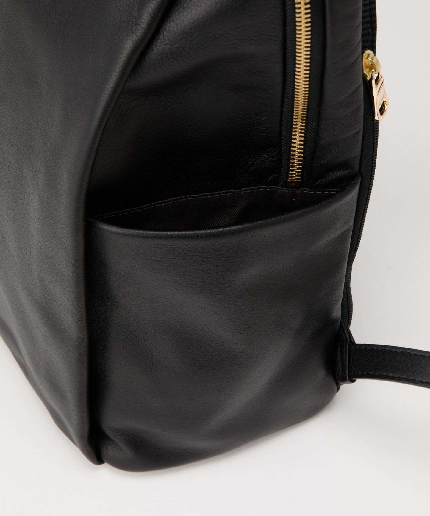*4-6 WEEKS* (1373)Russet Leather backpack