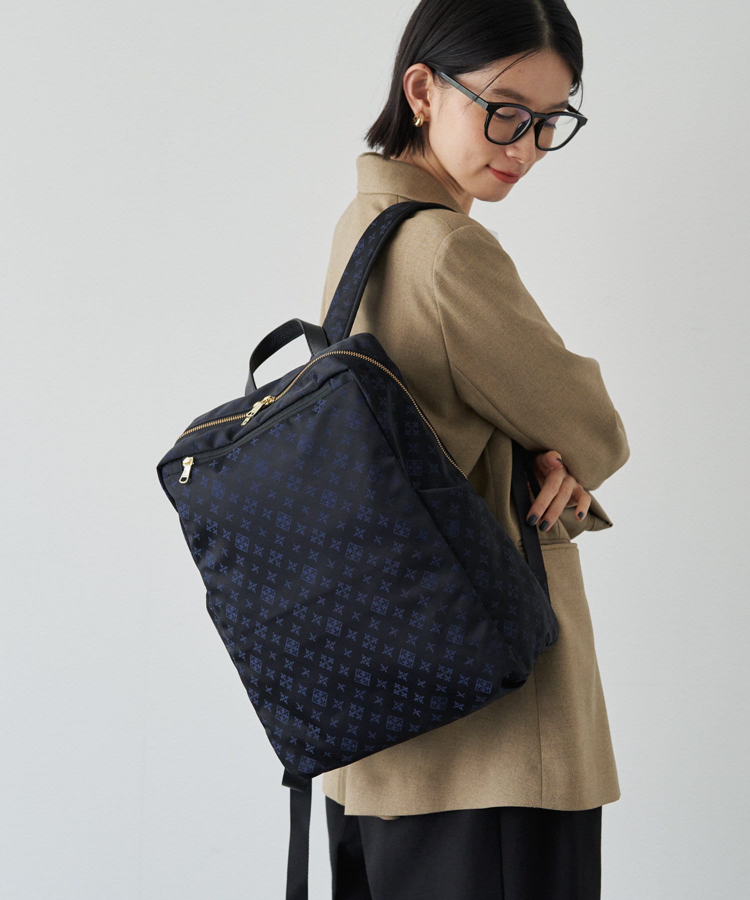 Russet Multifunctional backpack